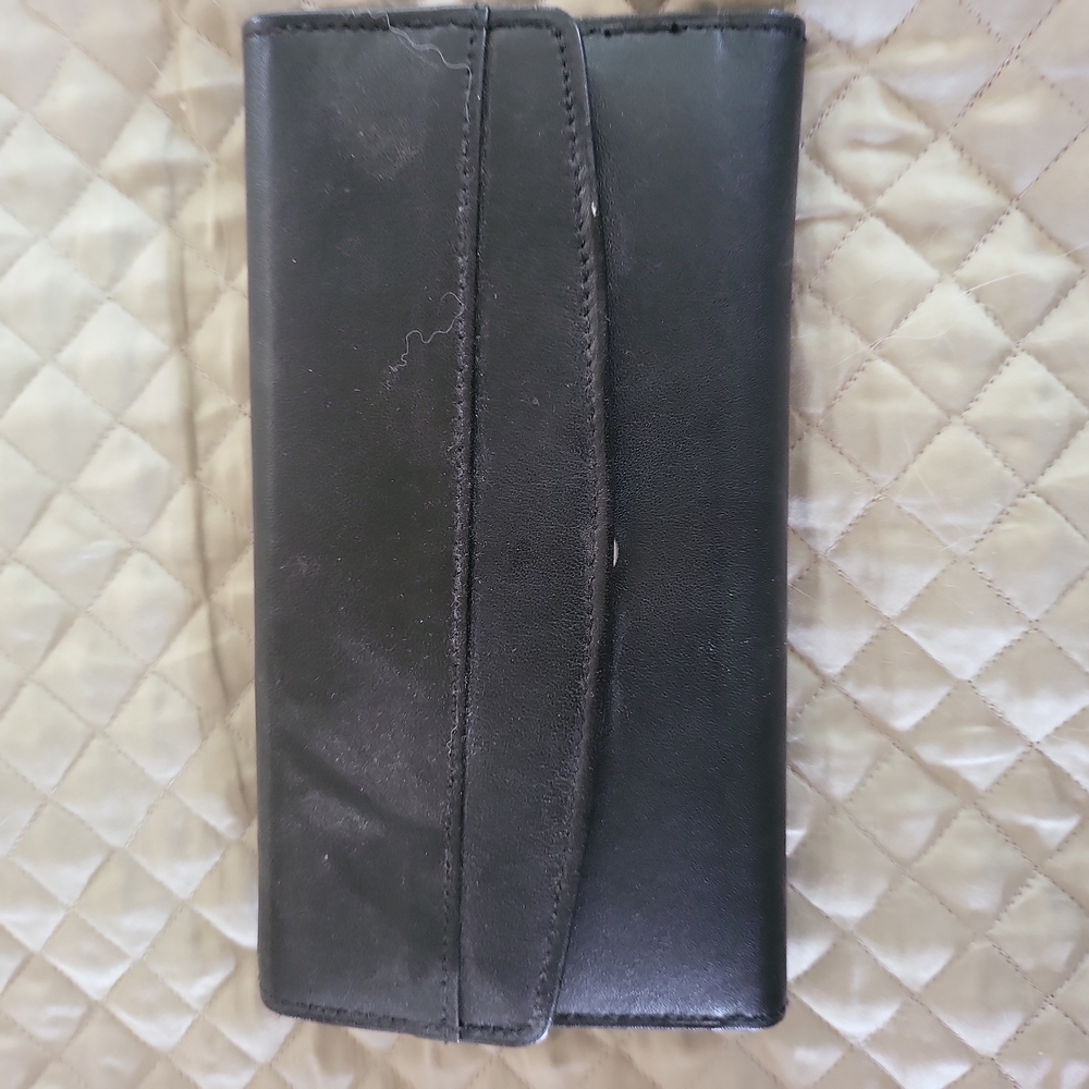 Blk leather wallet